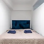 Modern Flat In Kreuzberg 2 Bath Rooms